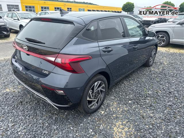 Hyundai / i20 / Grau / / / 