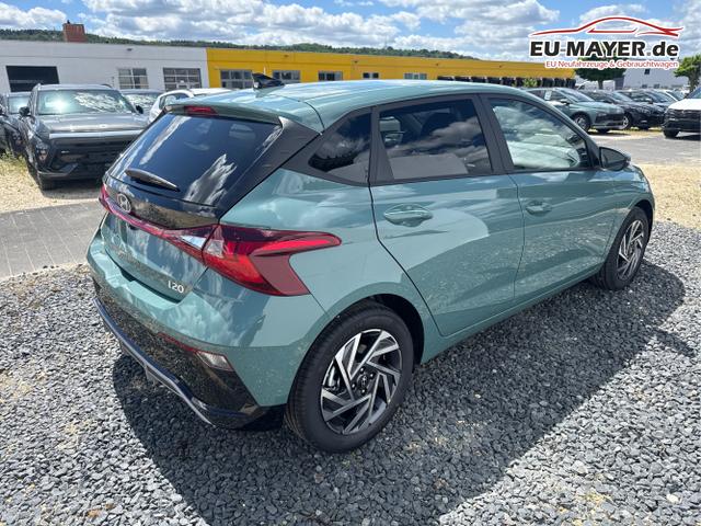 Hyundai / i20 / Grau / / / 