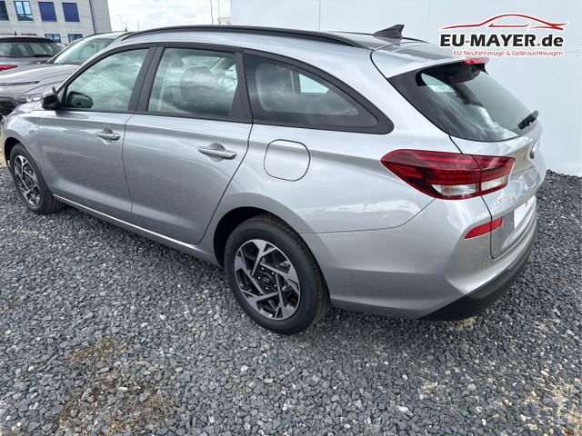 Hyundai / i30 / Grau / / / 