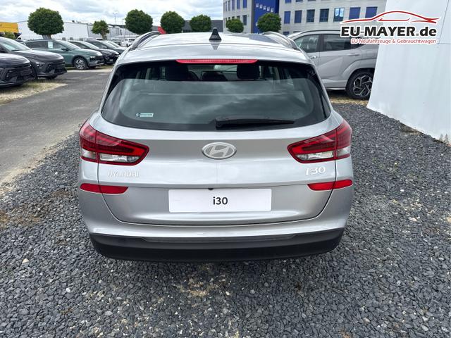 Hyundai / i30 / Grau / / / 