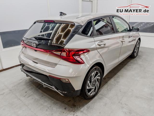 Hyundai i20 COMFORT DCT NAVI SHZ RFK ALU PDC 