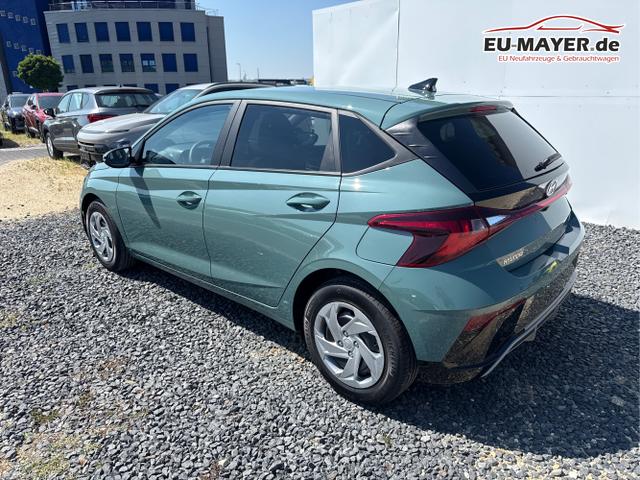 Hyundai / i20 / Grau / / / 