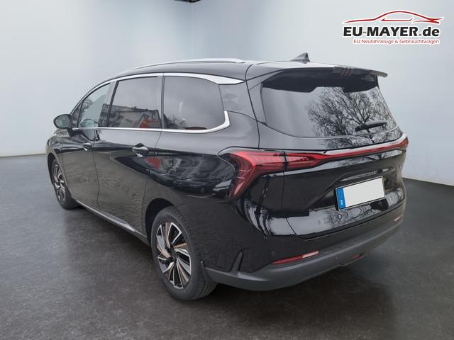 DFM / DFM Forthing 4 / Schwarz / / / 