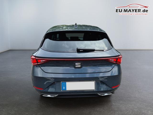 Seat / Leon (neues Modell) / Grau / / / 