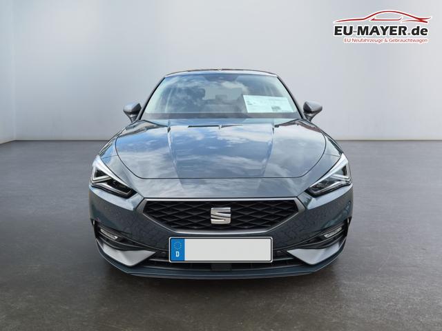 Seat / Leon (neues Modell) / Grau / / / 