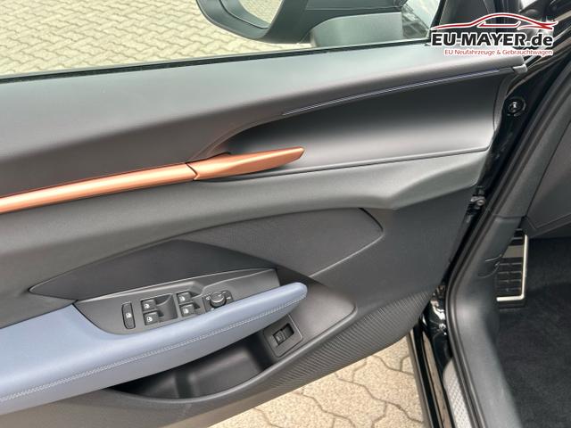 CUPRA / Terramar / Schwarz / / / 1.5 TSI DSG / Sitzheizung AHK
