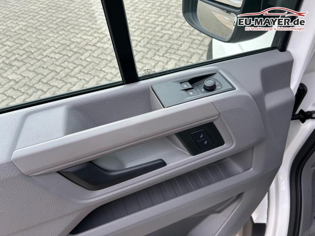 Volkswagen / Crafter Kastenwagen / Wei&szlig; / / / 30 2.0 TDI L3H2 / 4 J. Garantie
