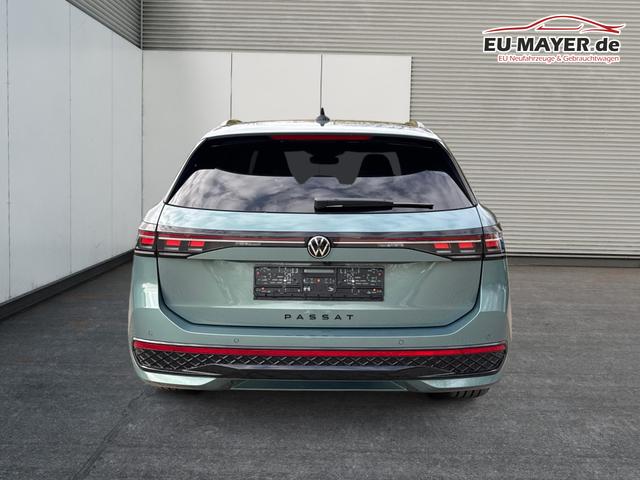 Volkswagen / Passat Variant / Gr&uuml;n / / / 4WD+BLACK+PANO+AHK+DCC+MATRIX+HARMAN