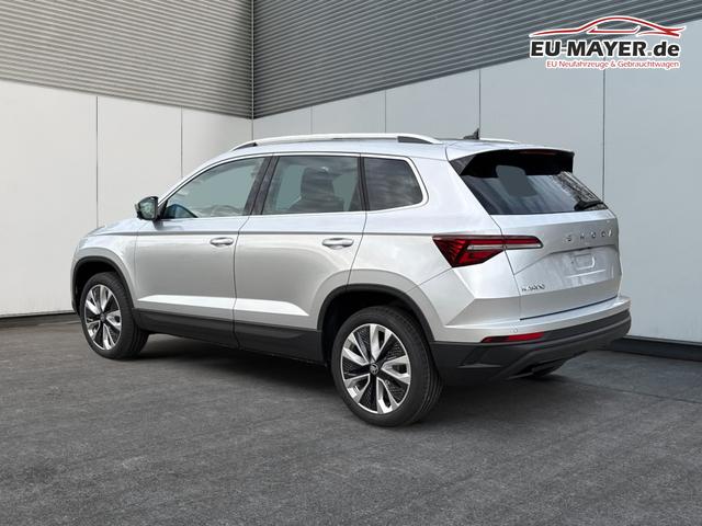 Skoda / Karoq / Silber / / / AHK+KAMERA+EL. HECKKL.+SHZ+ACC+KESSY+18''ALU