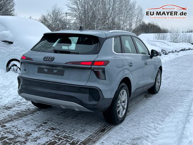 Audi / Q3 / Grau / / / AHK+NAVI+KAMERA+PDC+EL.HECKKL.+LED