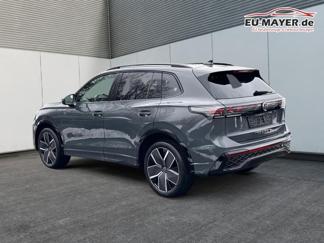 Volkswagen / Tiguan / Grau / / / PLUG-IN+PANO+AHK+HD MATRIX+NAVI+BLACK STYLE+20 LM+ACC