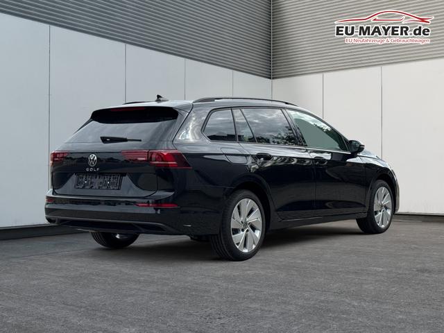 Volkswagen / Golf Variant / Schwarz / / / AHK+ACC+eHK+KAMERA+SHZ+KLIMA+LED+17 ALU