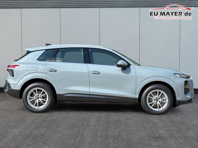 Audi / Q3 / Grau / / / KAMERA+NAVI+PDC+EL.HECKKL.+LED+17LM