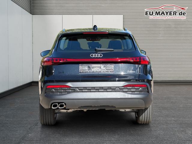 Audi / Q5 / Schwarz / / / QUATTRO+NAVI+KAMERA+AHK+PANO+SHZ+PDC+ACC