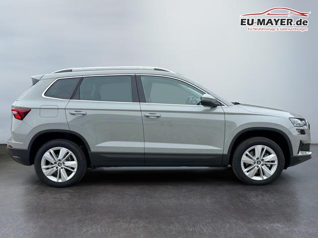 Skoda Karoq Extra Plus 2,0 TDI DSG 2Zoklima 2xEinparkhilfe AHK Kamera Sitzheizung beheiztes Lenkrad 