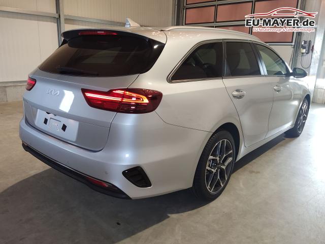 Kia / Ceed Sportswagon / Silber / / / , Beispielbilder, ggf. teilweise mit Sonderausstattung