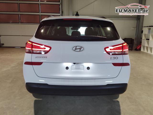 Hyundai / i30 Kombi / Wei&szlig; / / / , Beispielbilder, ggf. teilweise mit Sonderausstattung