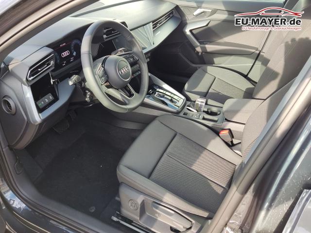 Audi / A3 Sportback / Grau / / / 