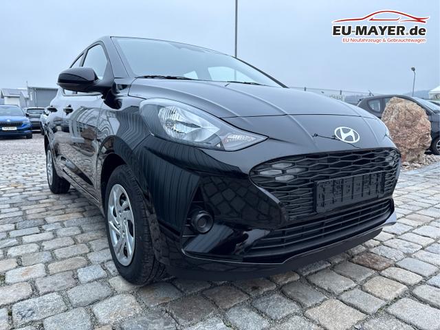 Hyundai / i10 / Schwarz / / / 