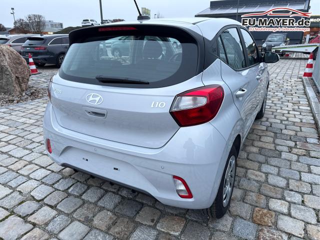 Hyundai / i10 / Silber / / / 
