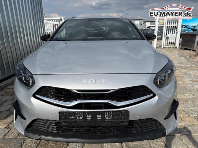 Kia / Ceed / Silber / / / 