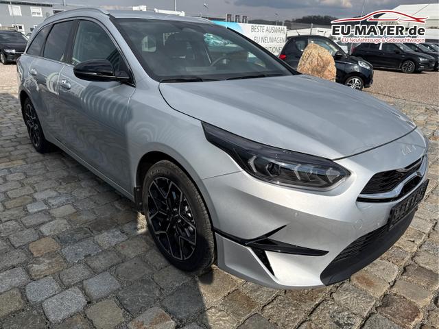 Kia / Ceed / Silber / / / 