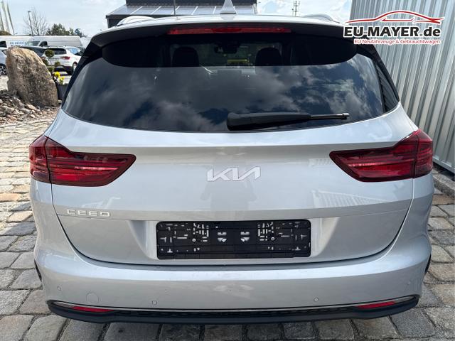 Kia / Ceed / Silber / / / 