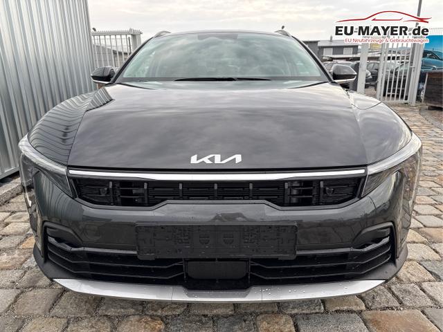 Kia / K4 Sportswagon / Silber / / / , Beispielbilder, ggf. teilweise mit Sonderausstattung