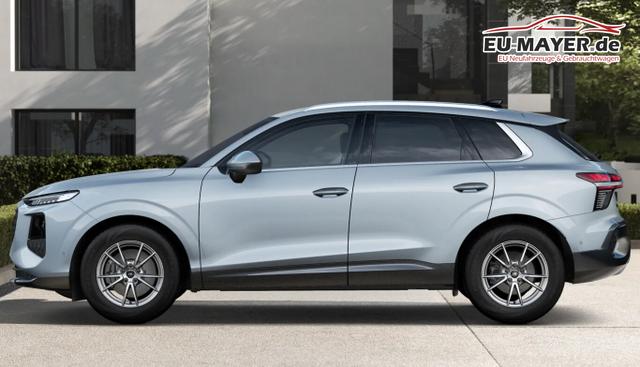 Audi Q3 Intense Tech LED+ KlimaP MMI+ Keyl PrivG 17Z eHK PDC 