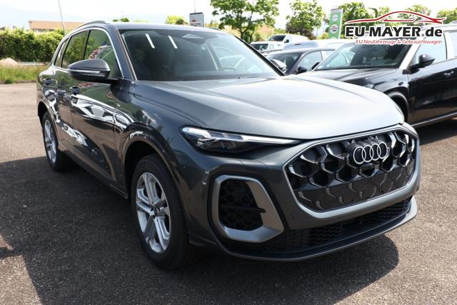 Audi Q5 S line TDI 204 Tech Pano PrivG VirCo+ eHK 19Z 
