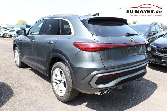 Audi Q5 S line TDI 204 Tech Pano PrivG VirCo+ eHK 19Z 