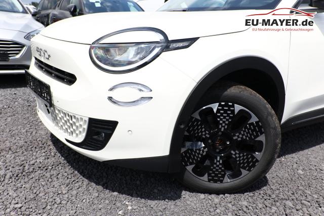 Fiat 600 Hybrid La Prima SHZ eHK ACC Nav Kam 360&deg;PDC 