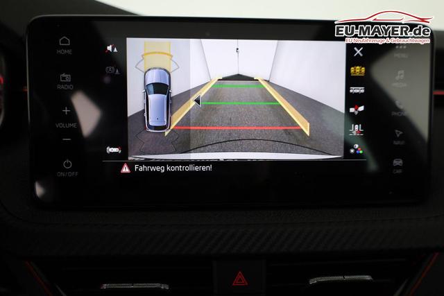 Skoda Kamiq Monte Carlo 1.5 TSI Carlo, Matrix, AHK, 18-Zoll, Pano, Navi, el. Klappe, 5 J.-Garantie 