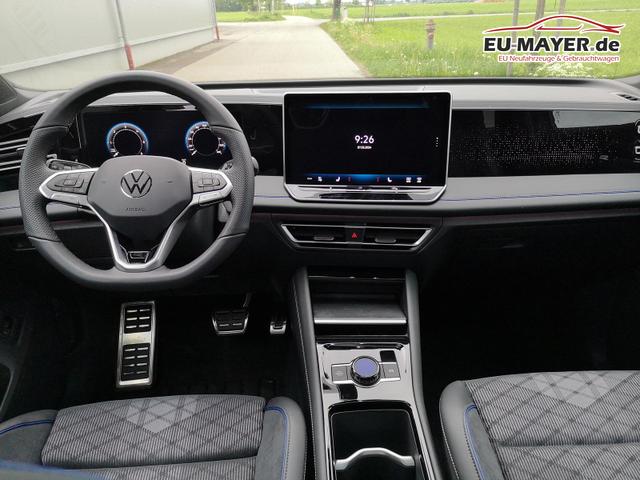 Volkswagen Tiguan 2.0 TDI 110 kW R-Line DSG Head Up Black 360 AHK 