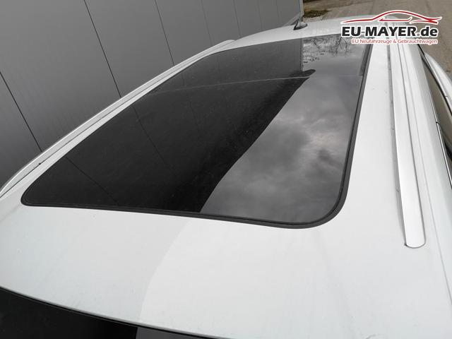 Skoda Superb Combi 2.0 TDI 142kW 4x4 Selection DSG AHK 360 Head Up Pano 