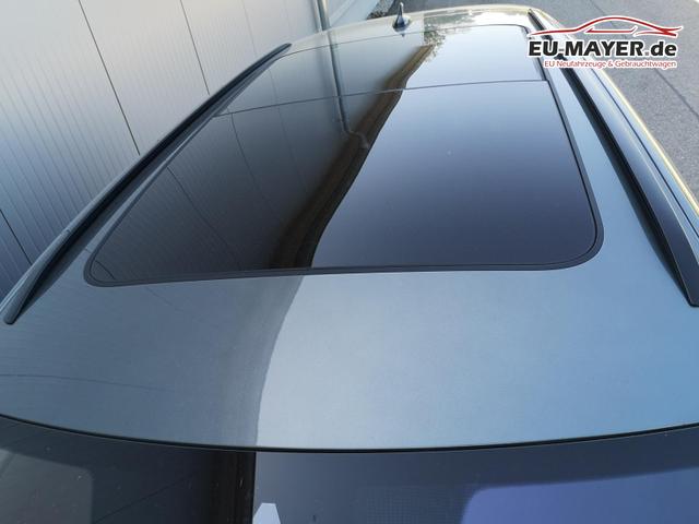 Skoda Octavia Combi 2.0 TSI 195 kW RS Kombi 2.0TSI Pano Matrix Area AHK Sound GV5 