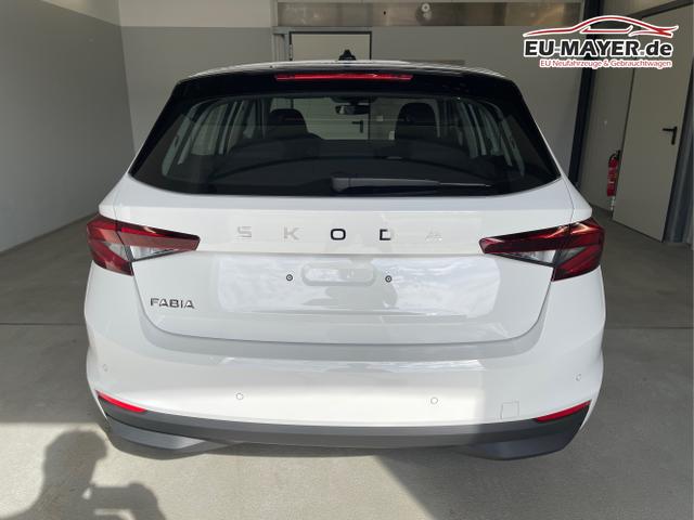 Skoda / Fabia / Wei&szlig; / / / 115PS Sitzheizung + App Connect