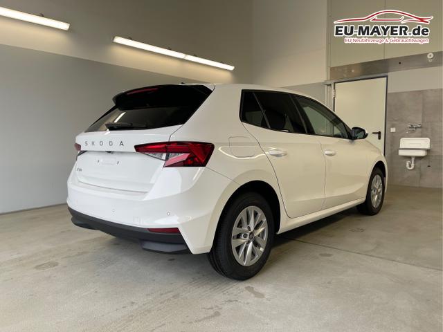 Skoda / Fabia / Wei&szlig; / / / 115PS DSG AHK+Kamera