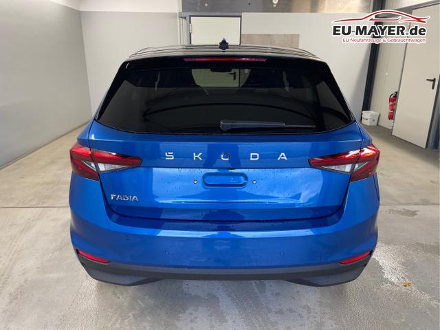 Skoda / Fabia / Blau / / / Selection 115PS DSG AHK+Dynamic+Kamera+Kessy+Alu16+Sitzheiz+Climatron+PDCvohi 