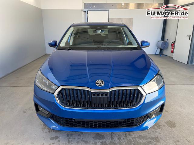 Skoda / Fabia / Blau / / / 115PS DSG Alu+AHK+Kessy+Kamera+GV5+Sitzheiz