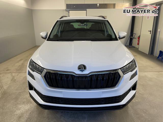 Skoda / Karoq / Wei&szlig; / / / 150PS DSG AHK+Kamera+ACC+Kessy+Kamera+ParkPilot vo+hi+App