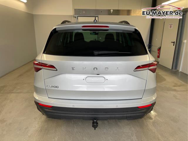 Skoda / Karoq / Silber / / / 150PS DSG AHK+Kamera+ACC+Kessy+Kamera+ParkPilot vo+hi+App