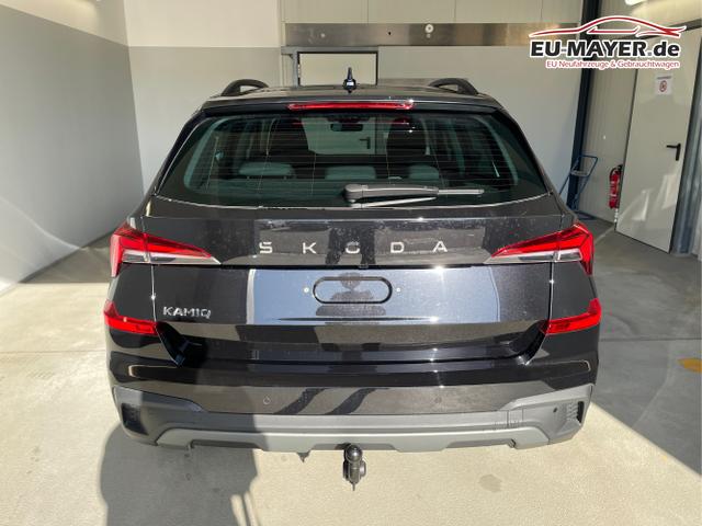 Skoda / KAMIQ / Schwarz / / / 115PS DSG Matrix+AHK+Kamera+PDC vor+hi+Kessy+Sitzheizung+GVL