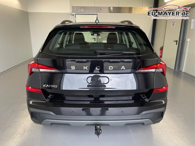 Skoda / KAMIQ / Schwarz / / / 115PS AHK+Kessy+PDC vo+hi+Alarm+Kamera+Climatronic+App Connect