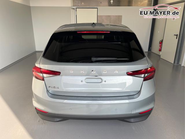 Skoda / Fabia / Silber / / / 115PS DSG GV5+AHK+Alu+Kessy+Climatronic+Sitzheiz+Kamera+Sunset