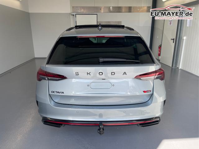 Skoda / Octavia Combi / Silber / / / 265PS DSG HUD+Pano+360&deg;+DCC+AHK+CANTON+Matrix+Alu19+eHeck+GV4