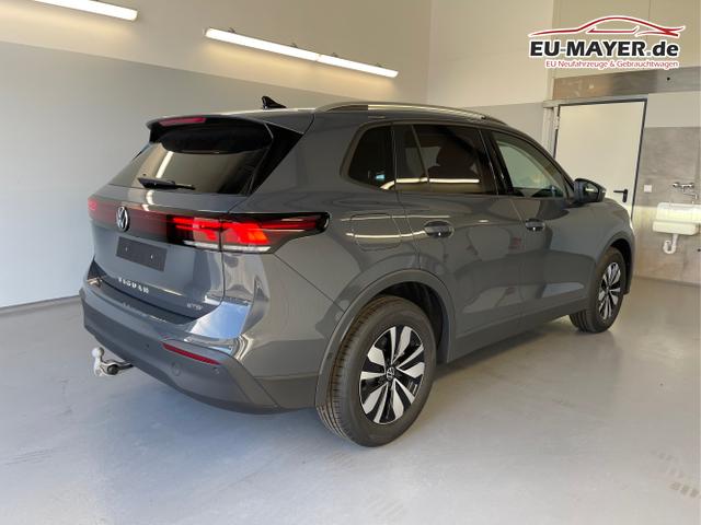  / / / / / 