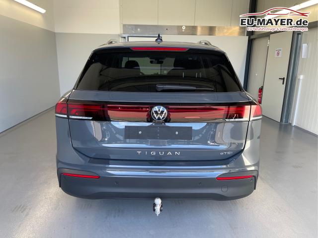  / / / / / 