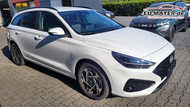 Hyundai i30 Kombi Smart SW Family*LED*Navi*Shzg*Lhzg*PDC*Cam*16Zoll* 