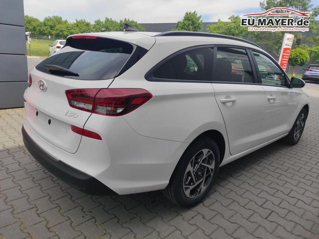 Hyundai i30 Kombi Smart SW Family*Navi*LED*Shzg*Lhzg*PDC*Cam*16Zoll* 